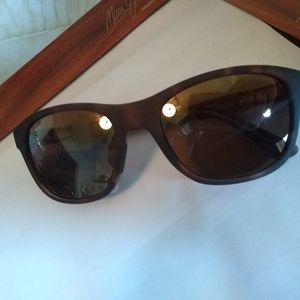 Tortoise Maui Jim's
